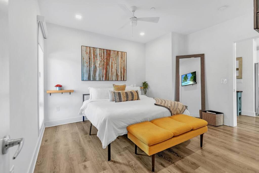 2 Bedroom 1 Bathroom Free Parking Dwntwn Newark Extérieur photo