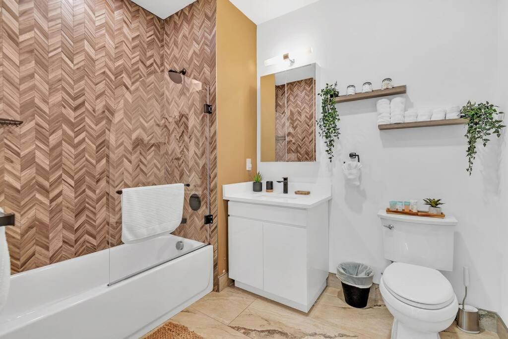 2 Bedroom 1 Bathroom Free Parking Dwntwn Newark Extérieur photo